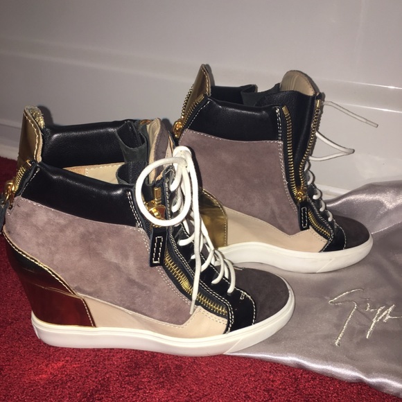 🔥Giuseppe Zanotti Black Metallic Wedge Sneaker - Picture 5 of 7